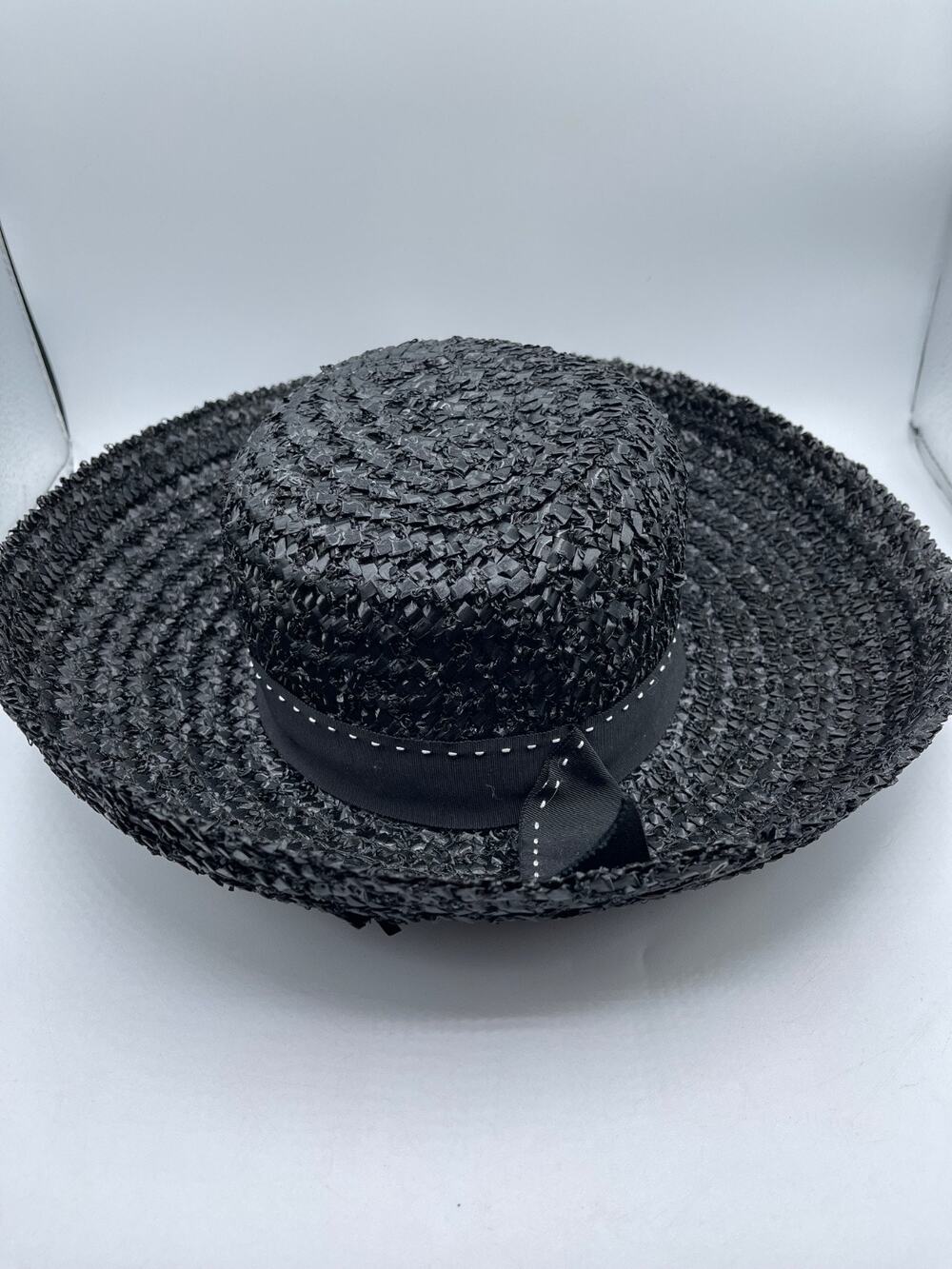Vtg 50’s Women’s Hat Black Plastic Black Bow Hatband Medium Brim Union Made 16"